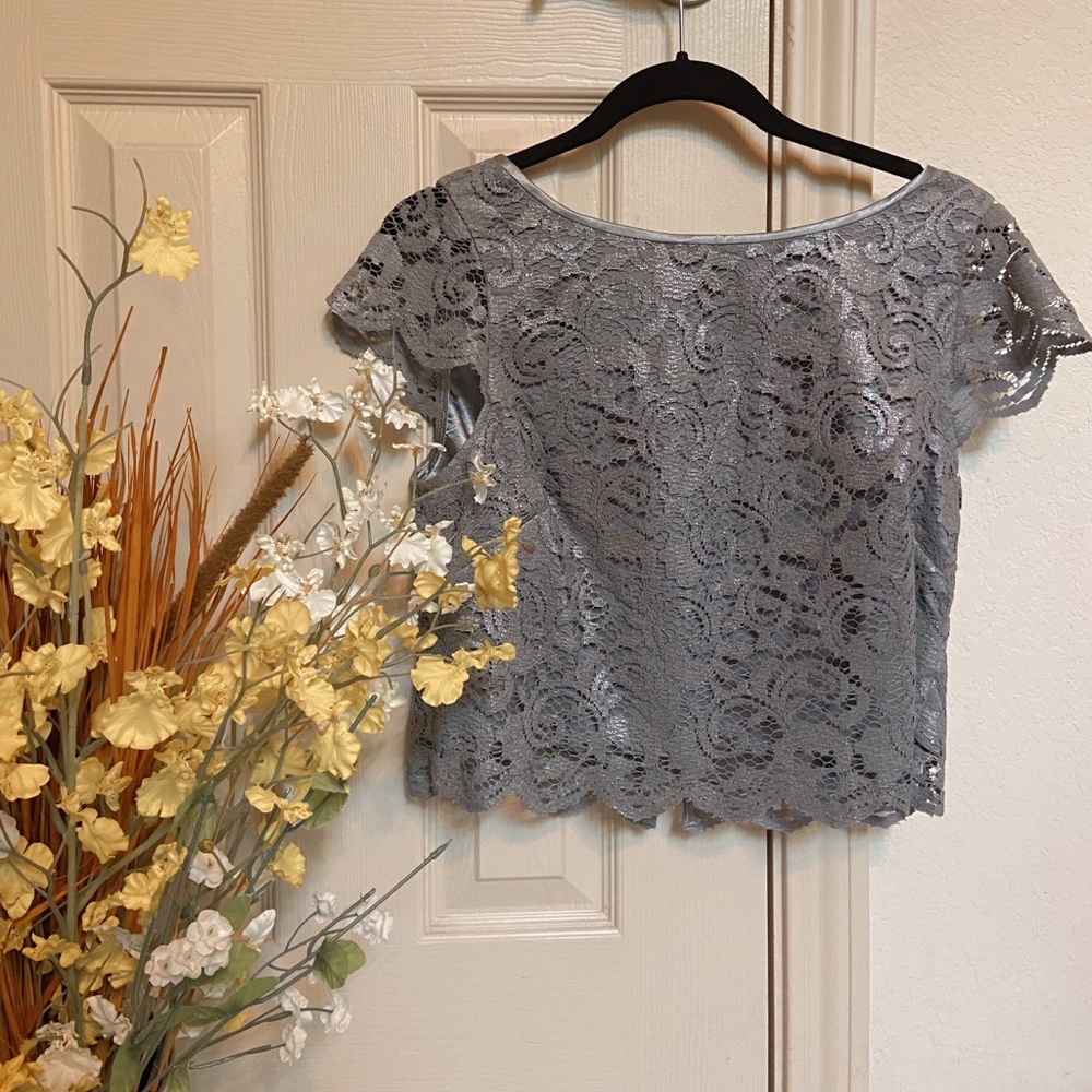 Cropped White House Black Market lace blouse